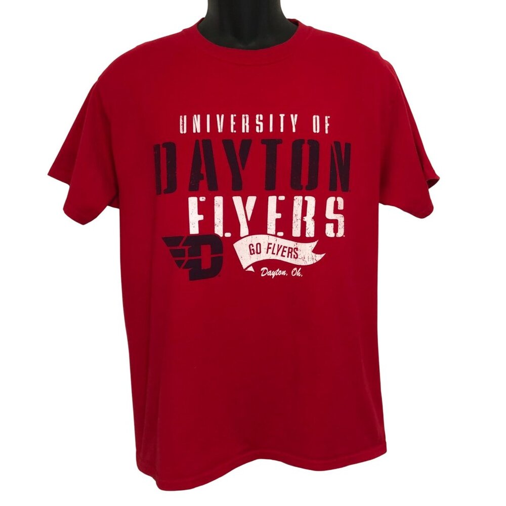 University of Dayton Flyers UD Red Short Sleeve T-shirt  Men's Size M
